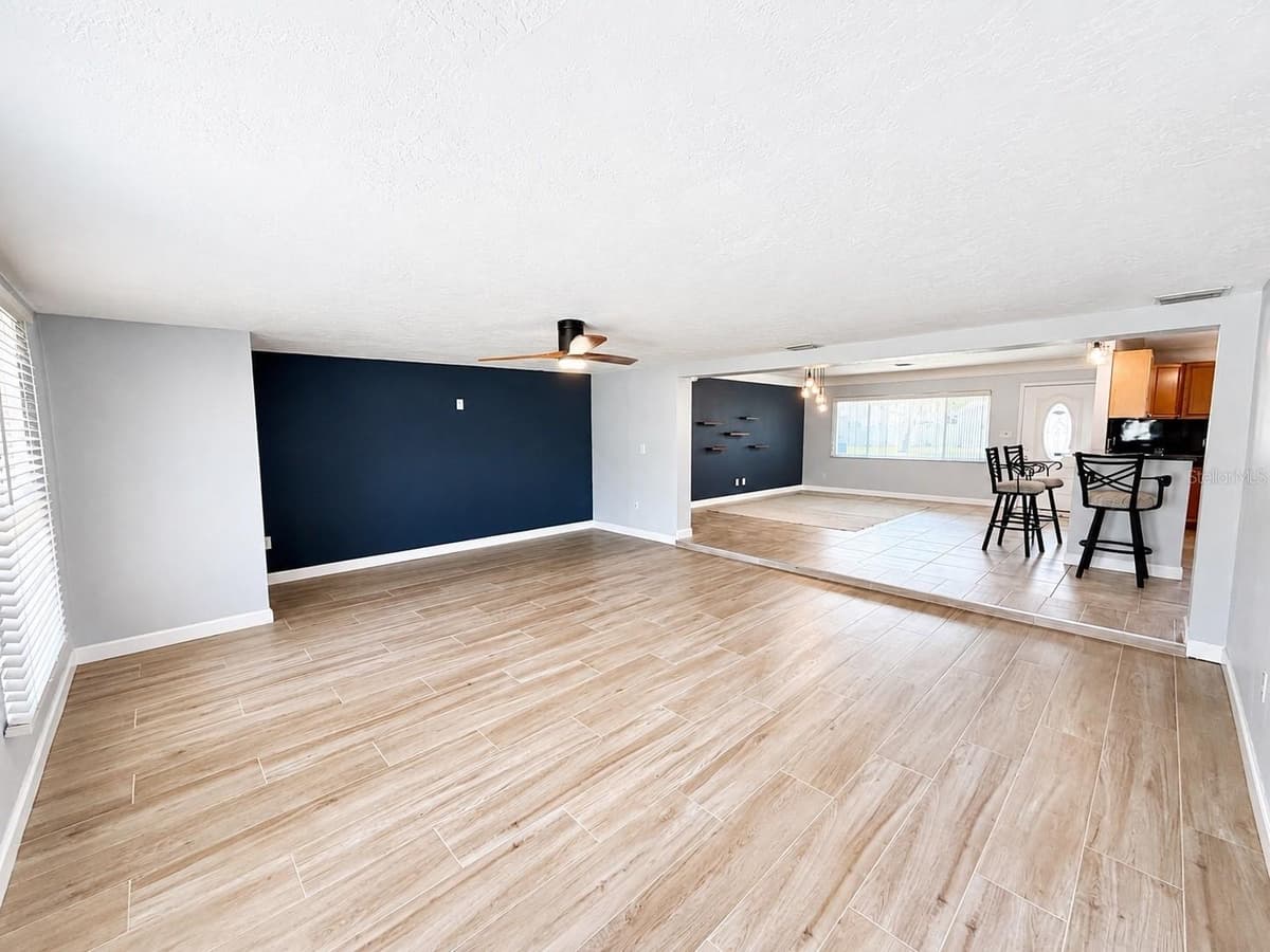 6949 31ST AVENUE — photo 4 of 41