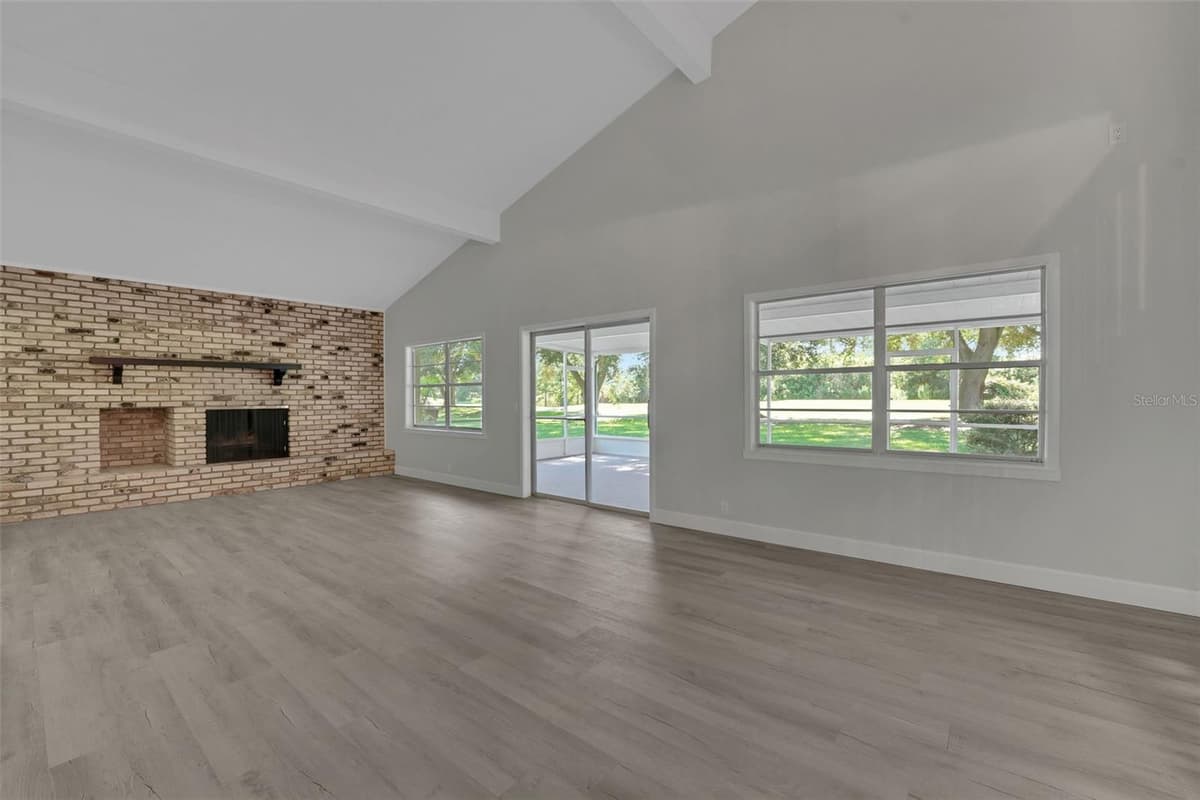 300 GREENFIELD ROAD — photo 14 of 41