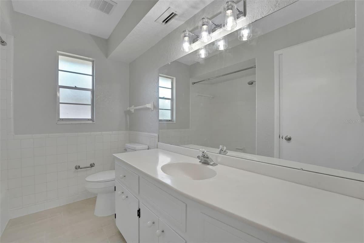 300 GREENFIELD ROAD — photo 19 of 41