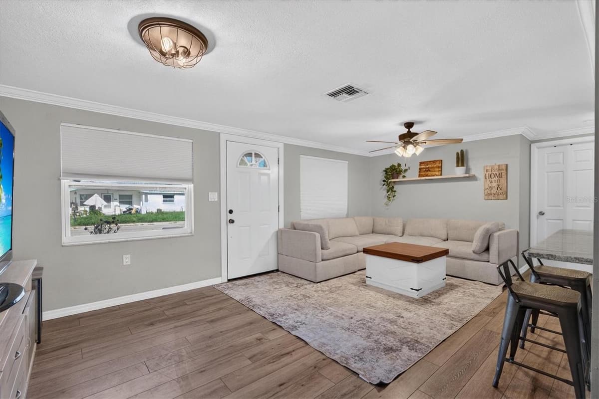 1440 NORMANDY BOULEVARD — photo 7 of 39