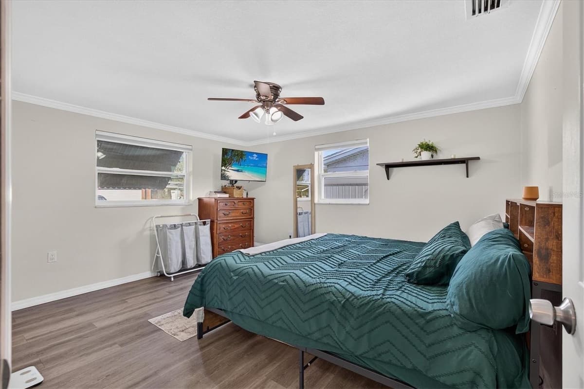 1440 NORMANDY BOULEVARD — photo 15 of 39