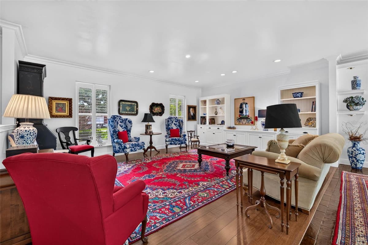 602 RIVERHILLS DRIVE — photo 11 of 45