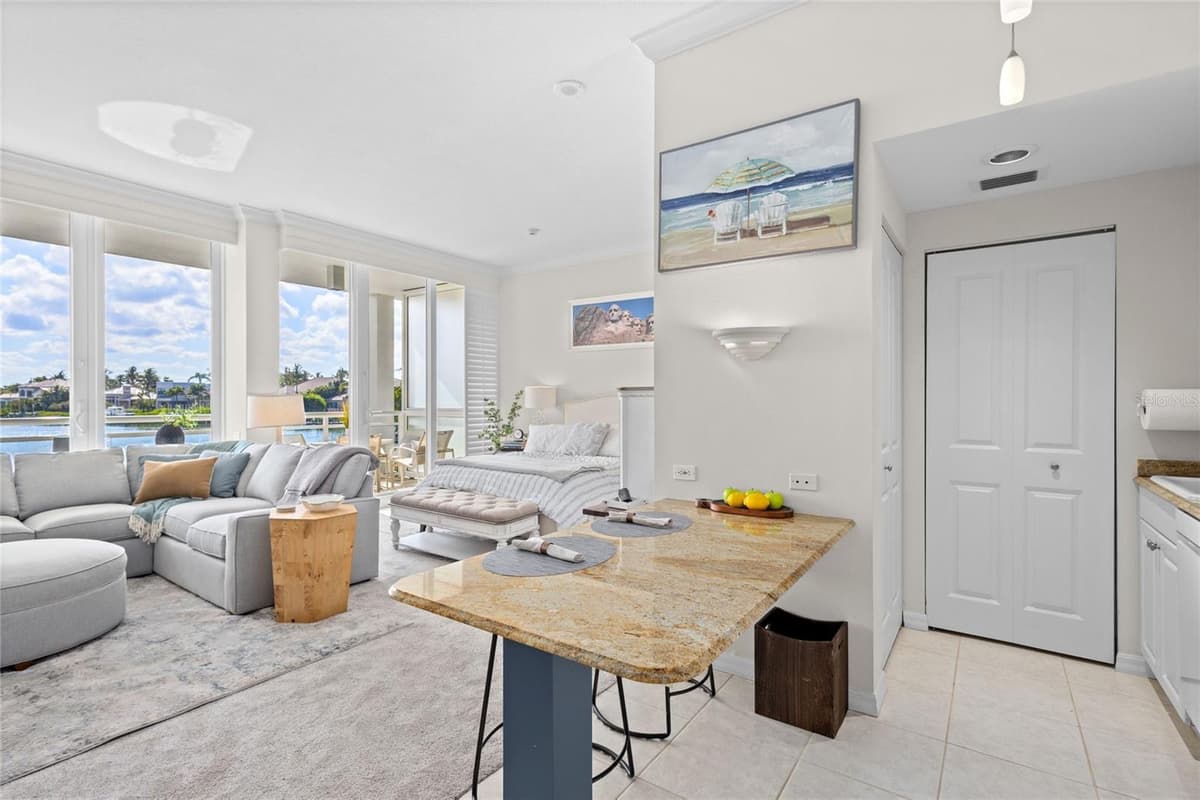 225 SANDS POINT ROAD — photo 10 of 28