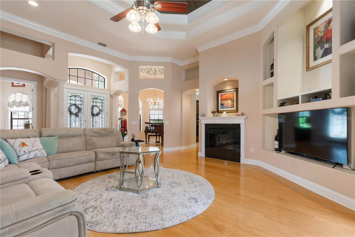 8 WATERVIEW DRIVE — photo 4 of 55