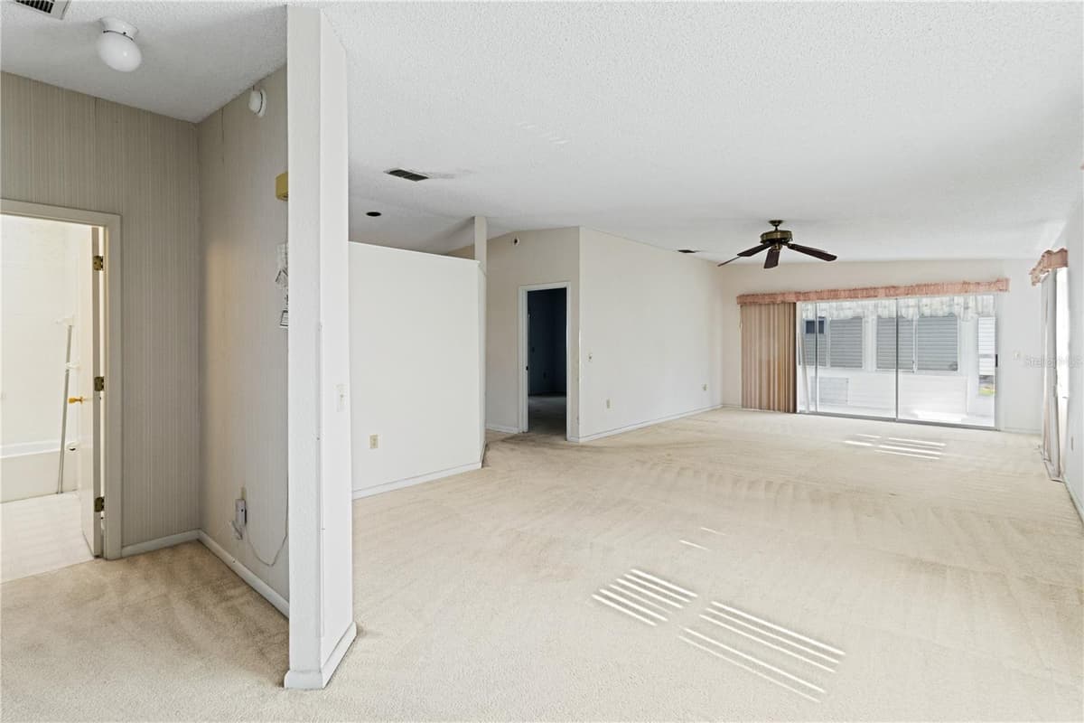 3433 GLEN ABBEY LANE — photo 3 of 37