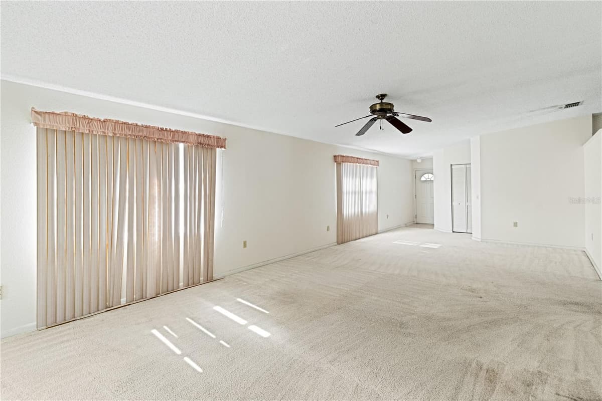 3433 GLEN ABBEY LANE — photo 5 of 37