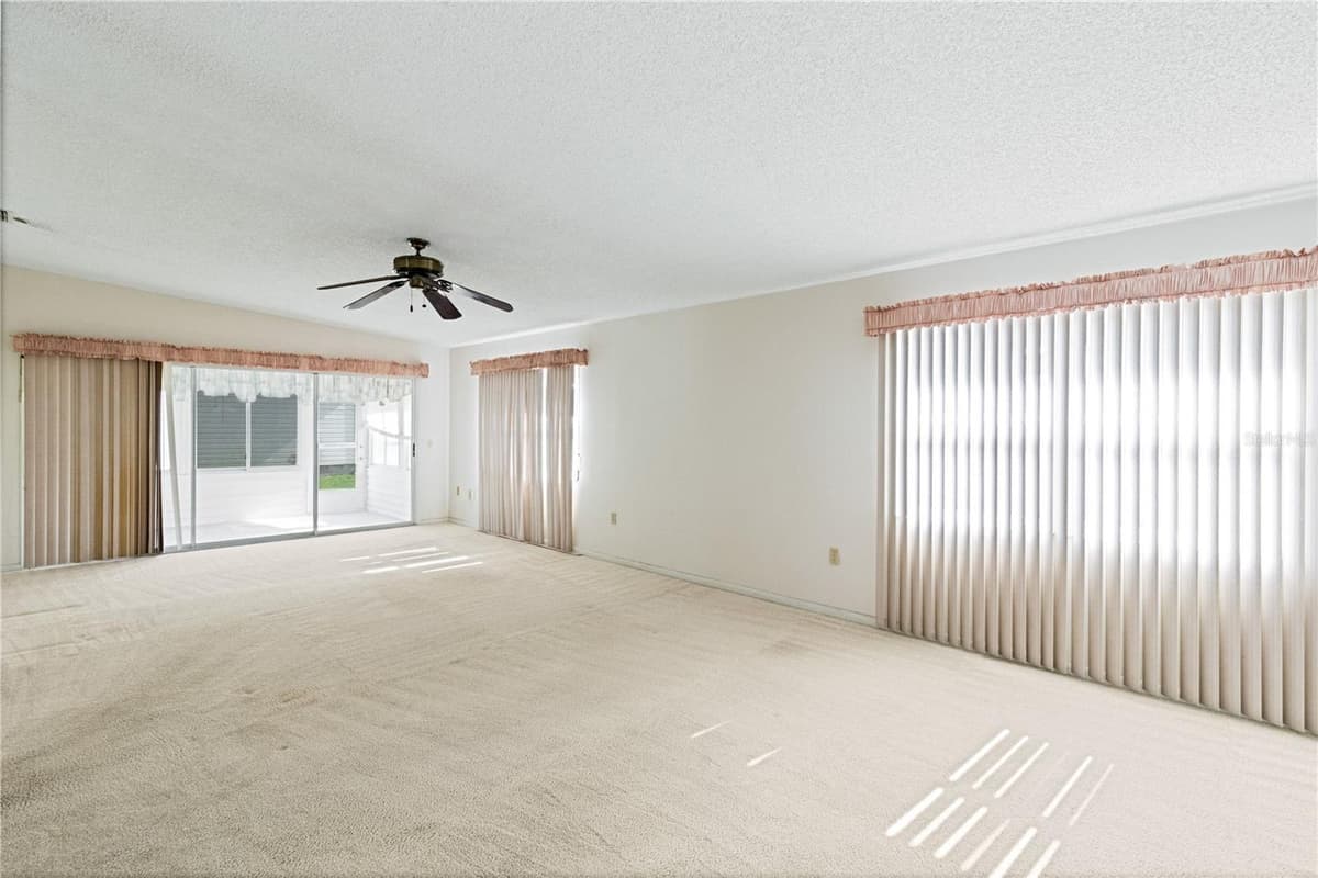 3433 GLEN ABBEY LANE — photo 4 of 37