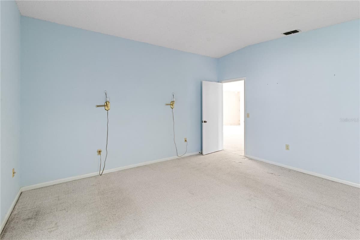 3433 GLEN ABBEY LANE — photo 17 of 37