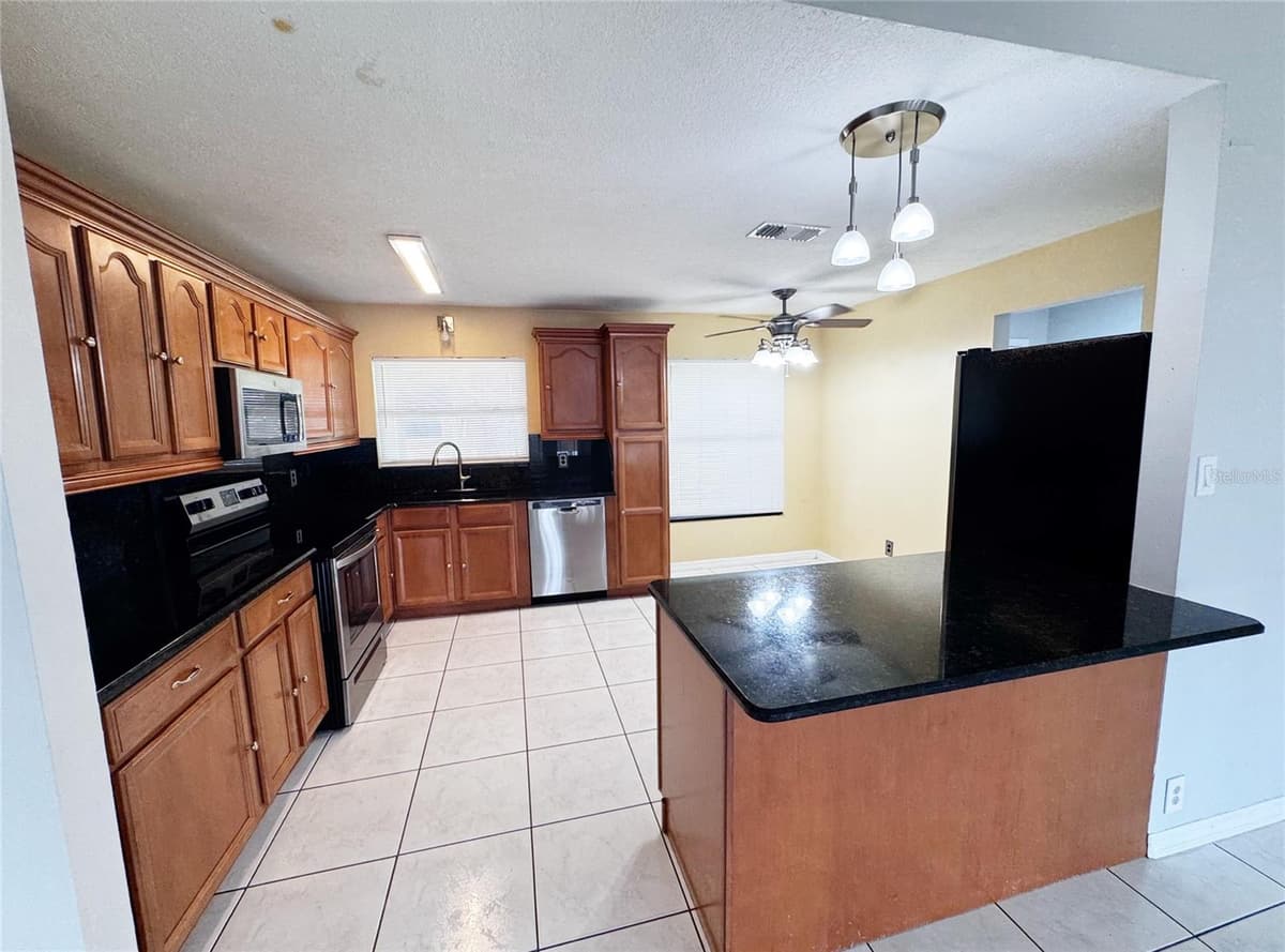 12225 PANTAR STREET — photo 5 of 15