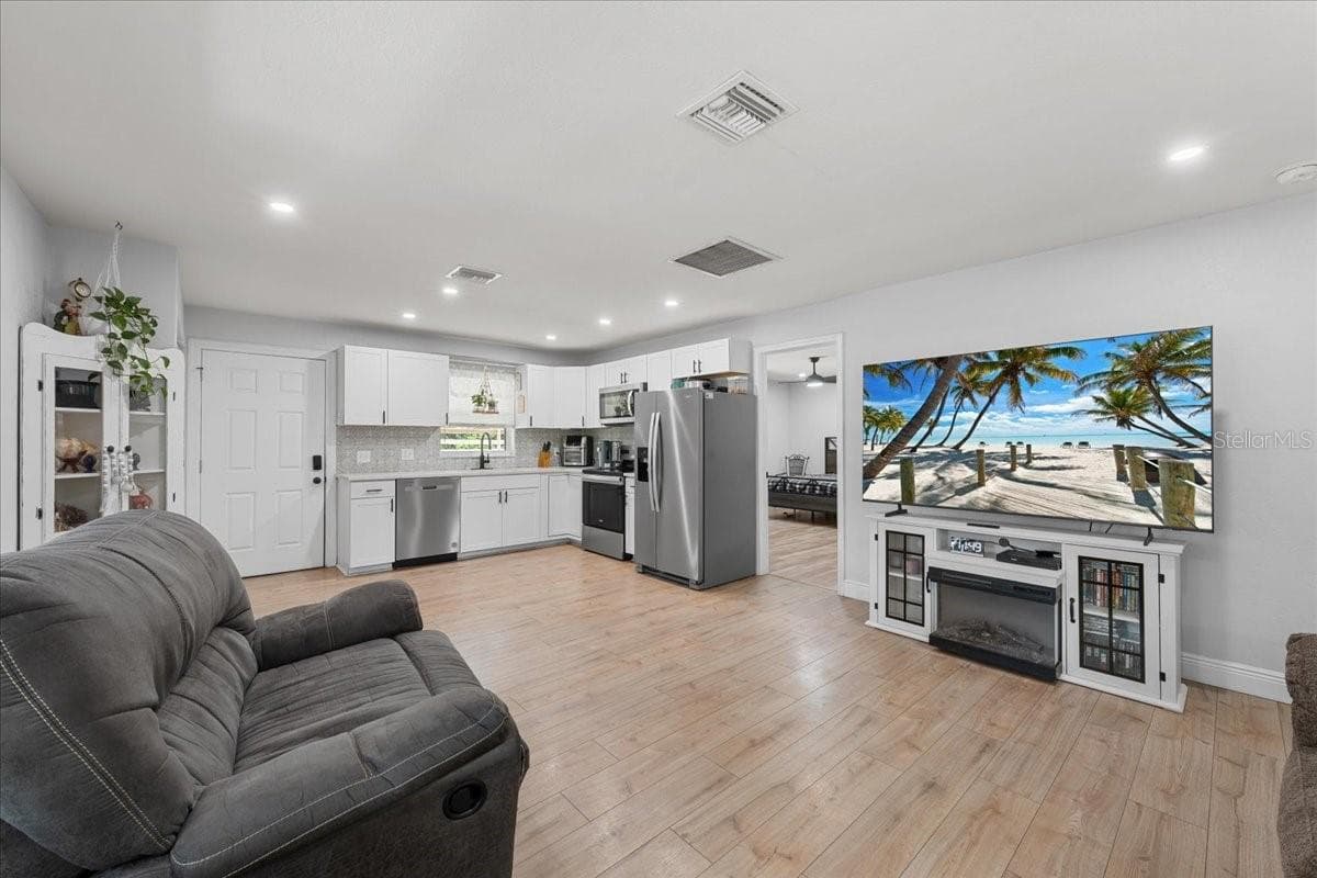 14434 DUANE COURT — photo 49 of 84