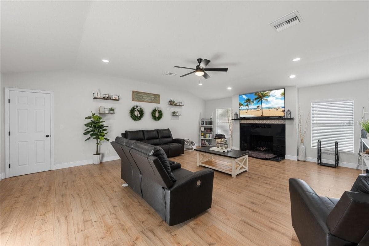 14434 DUANE COURT — photo 28 of 84