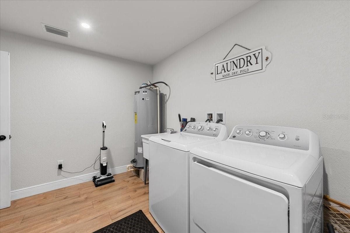 14434 DUANE COURT — photo 26 of 84