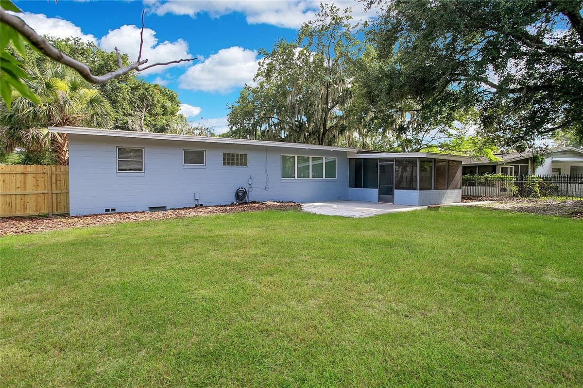 1955 ELAND AVENUE — photo 17 of 19