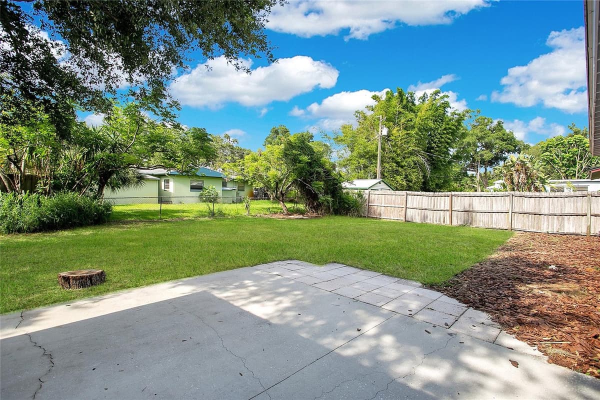 1955 ELAND AVENUE — photo 16 of 19