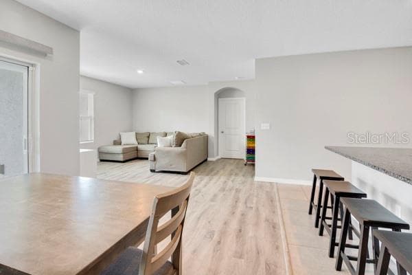 10213 GOLDEN LIGHT COURT — photo 9 of 32