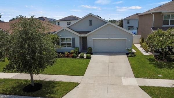 10213 GOLDEN LIGHT COURT — photo 2 of 32