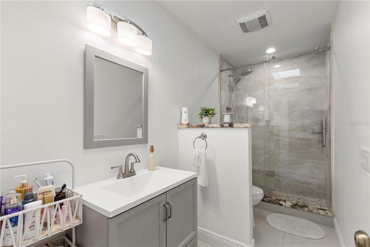 7529 ARMAND CIRCLE — photo 27 of 50