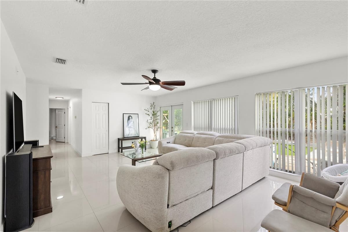 7529 ARMAND CIRCLE — photo 23 of 50