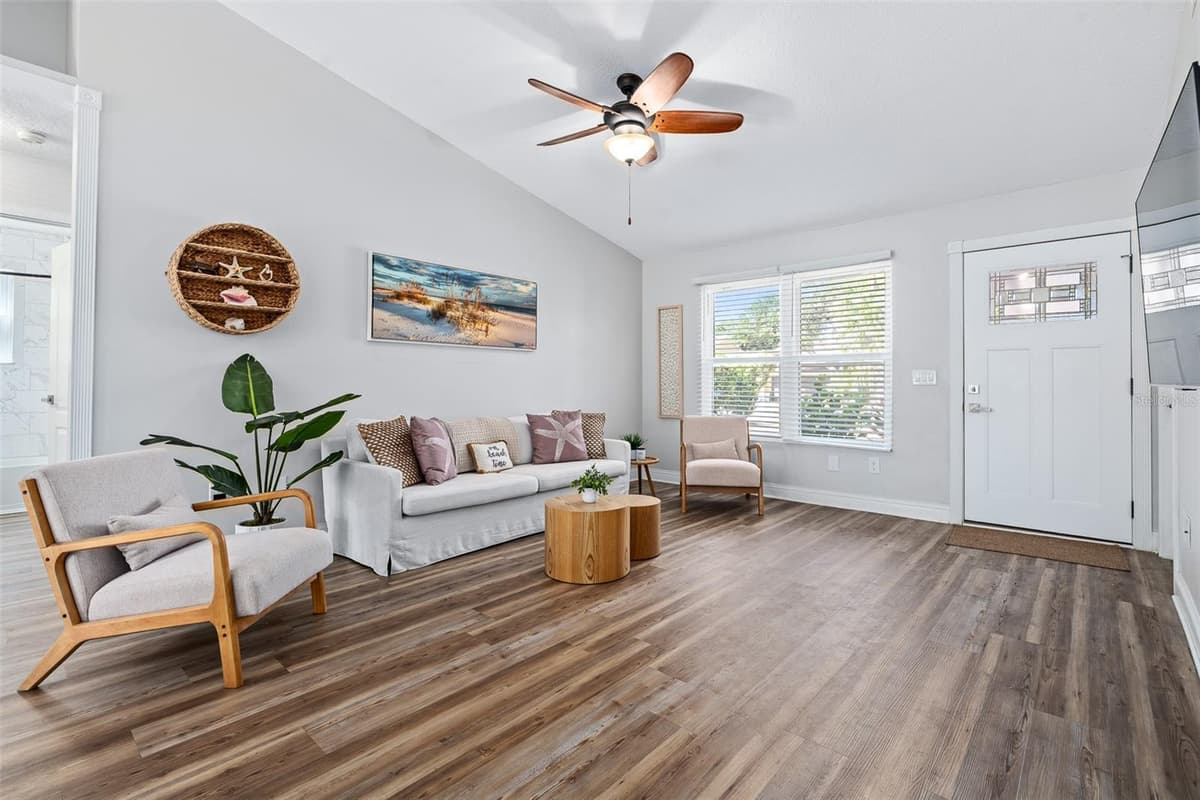 2135 FLAGLER AVENUE — photo 10 of 65