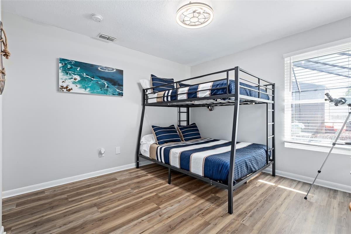 2135 FLAGLER AVENUE — photo 31 of 65