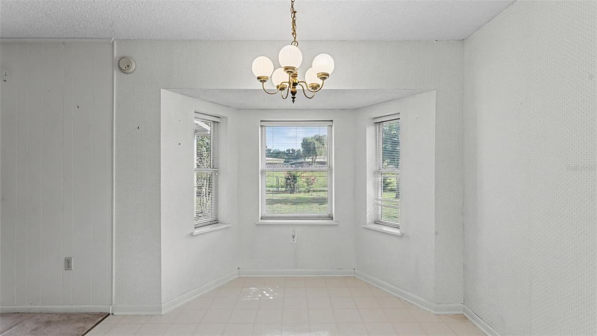 1050 BEARCREEK DRIVE — photo 13 of 34