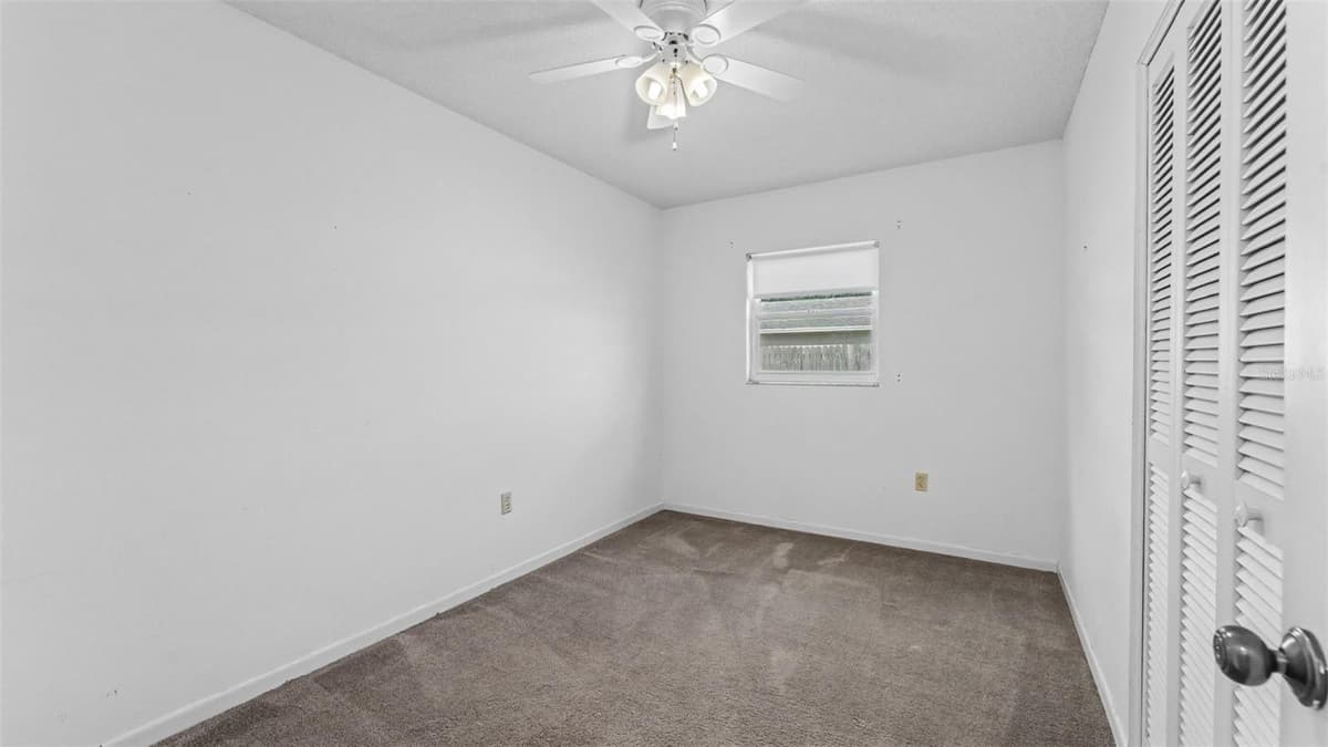 1050 BEARCREEK DRIVE — photo 19 of 34