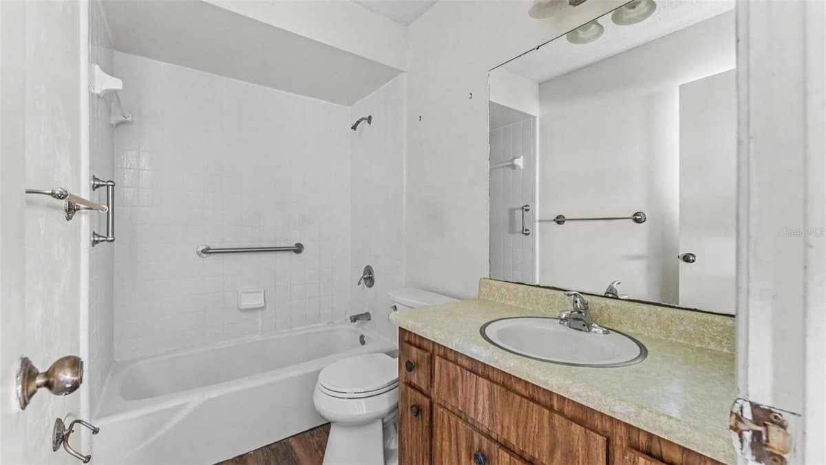 1050 BEARCREEK DRIVE — photo 23 of 34