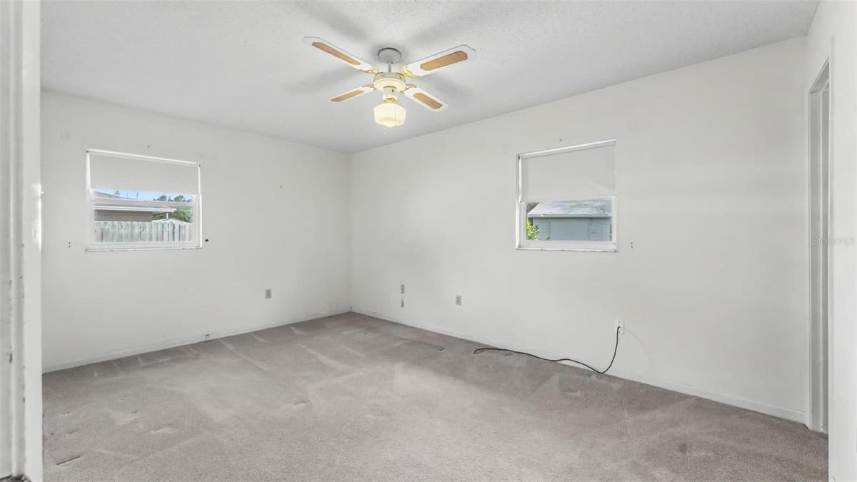 1050 BEARCREEK DRIVE — photo 21 of 34