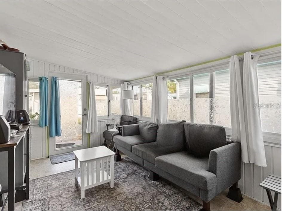 10315 CORTEZ ROAD — photo 3 of 15