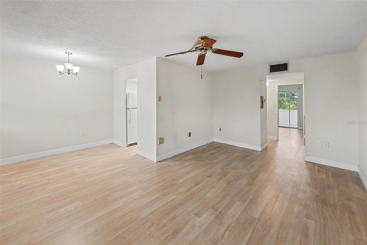 951 79TH AVENUE — photo 7 of 36