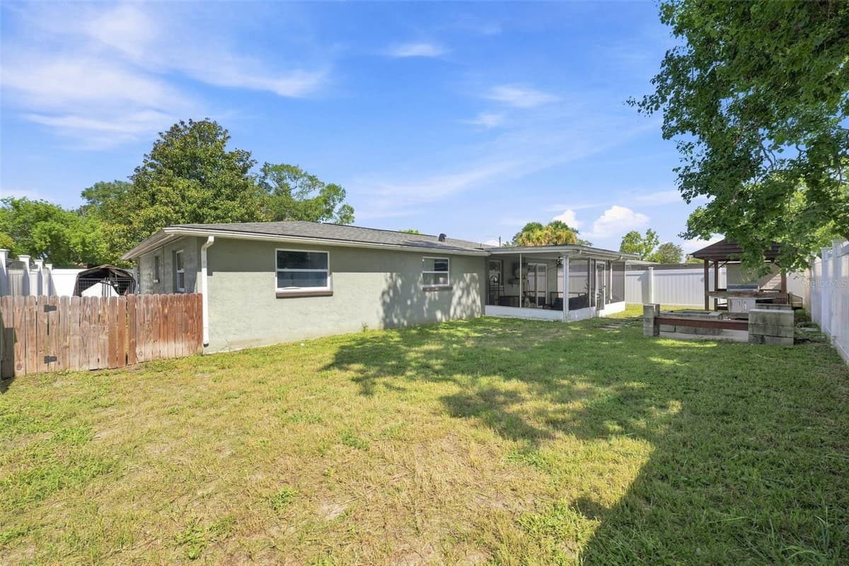9040 CRABTREE LANE — photo 30 of 30