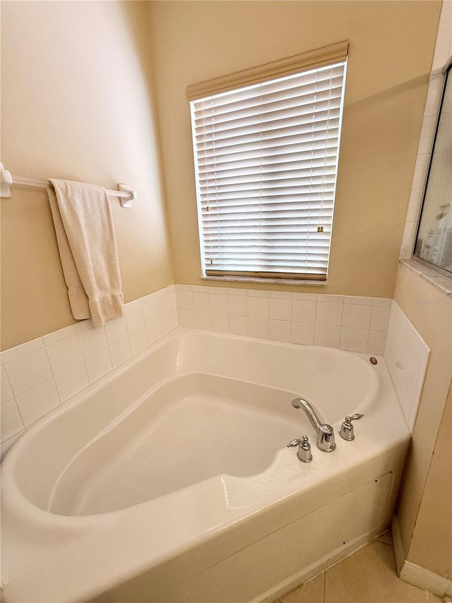 15470 LAGUNA HILLS DRIVE — photo 24 of 49