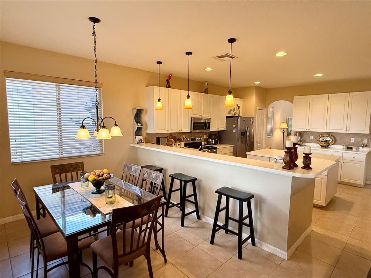 15470 LAGUNA HILLS DRIVE — photo 11 of 49