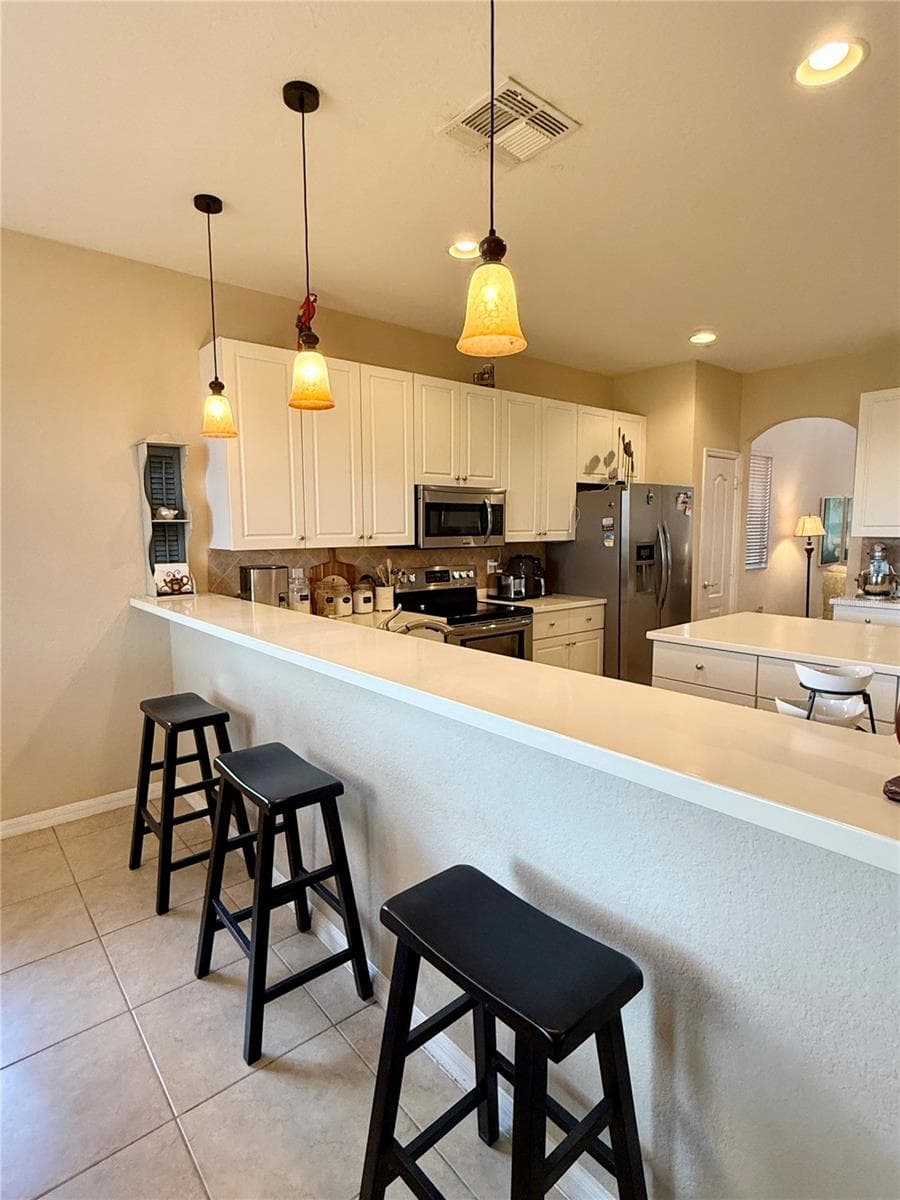 15470 LAGUNA HILLS DRIVE — photo 12 of 49