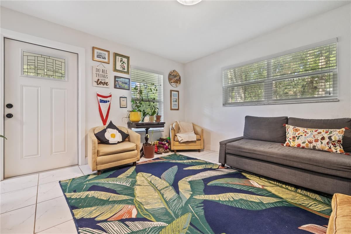 1723 PATTERSON STREET — photo 6 of 26