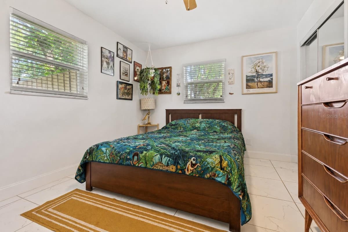 1723 PATTERSON STREET — photo 11 of 26