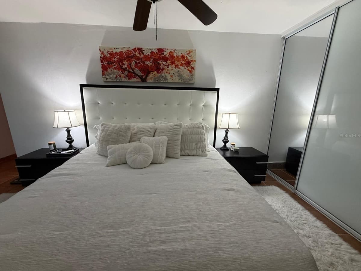 163 CALLE 7 — photo 27 of 36