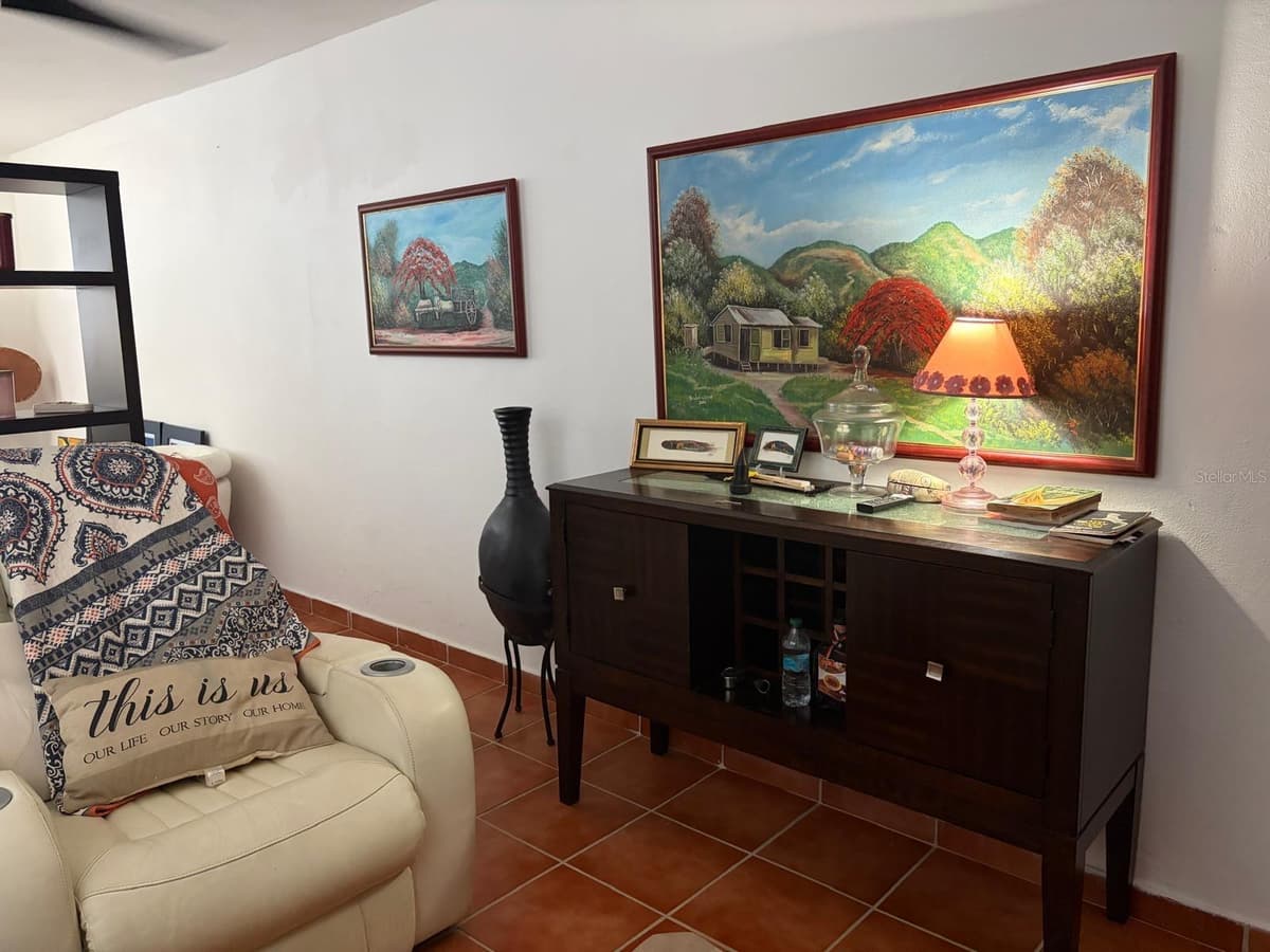 163 CALLE 7 — photo 19 of 36