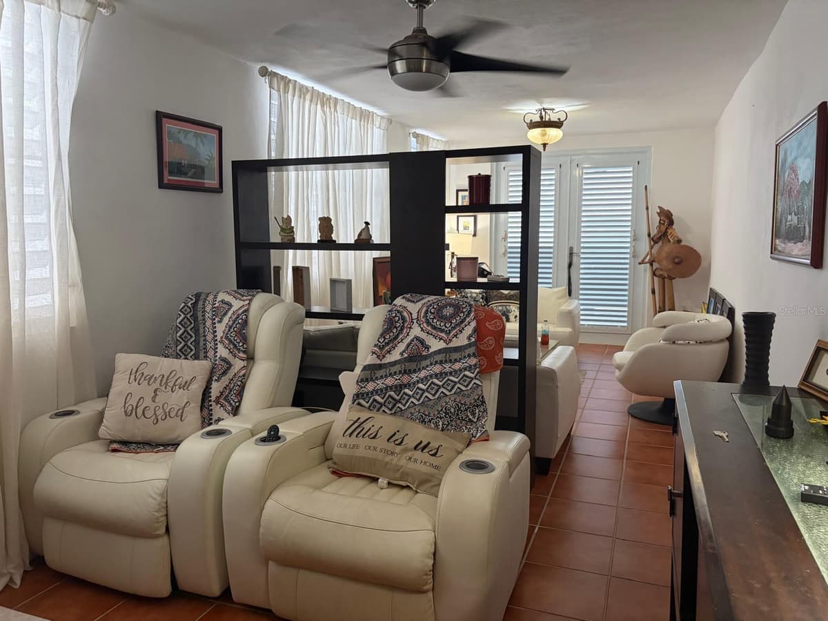 163 CALLE 7 — photo 18 of 36
