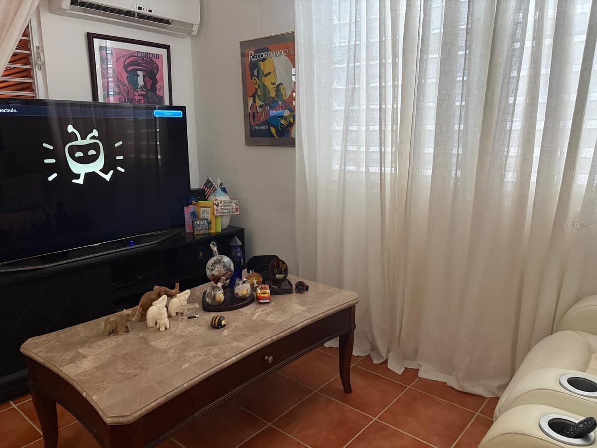 163 CALLE 7 — photo 17 of 36