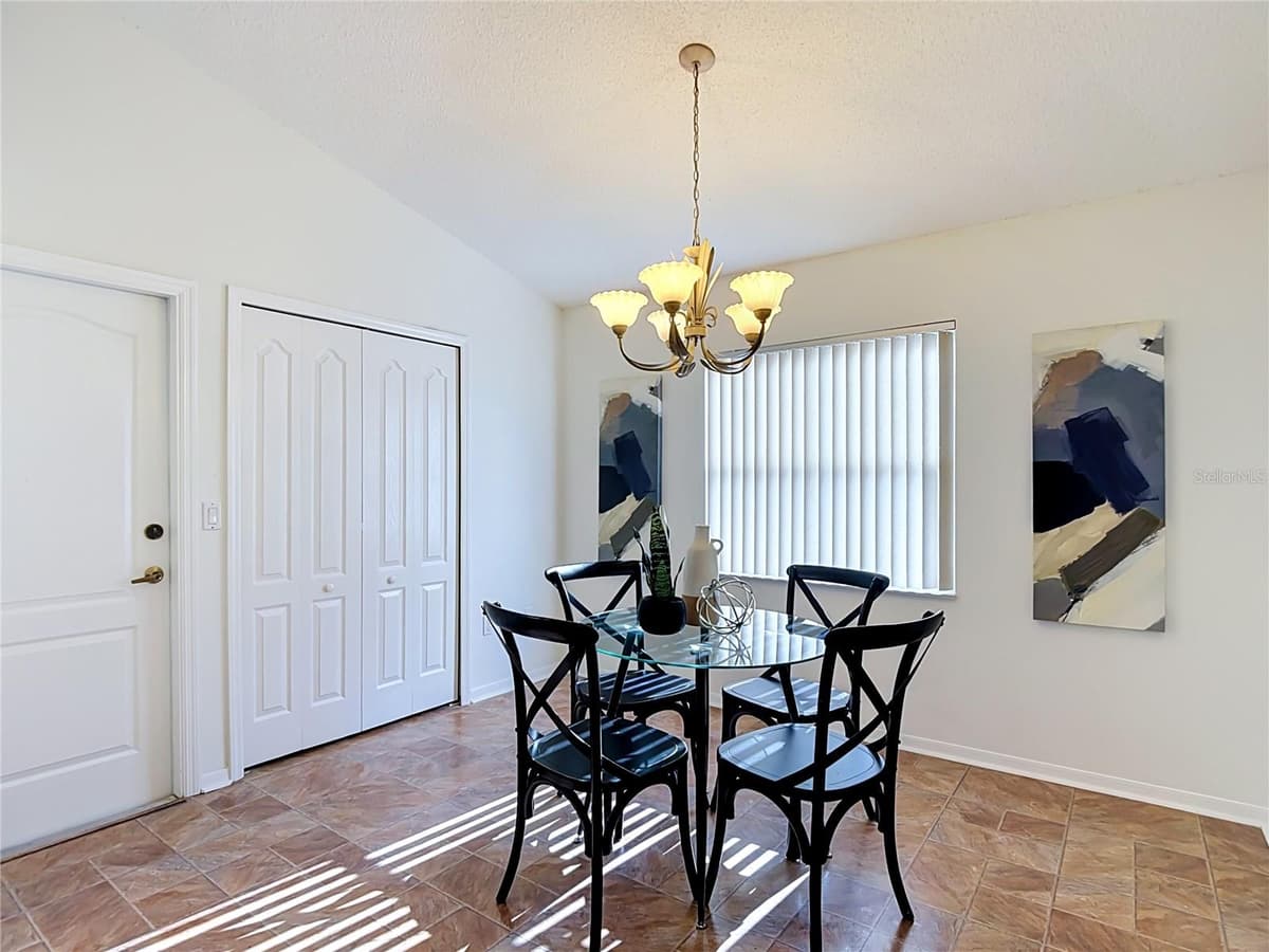 11368 LEEDS DRIVE — photo 11 of 35