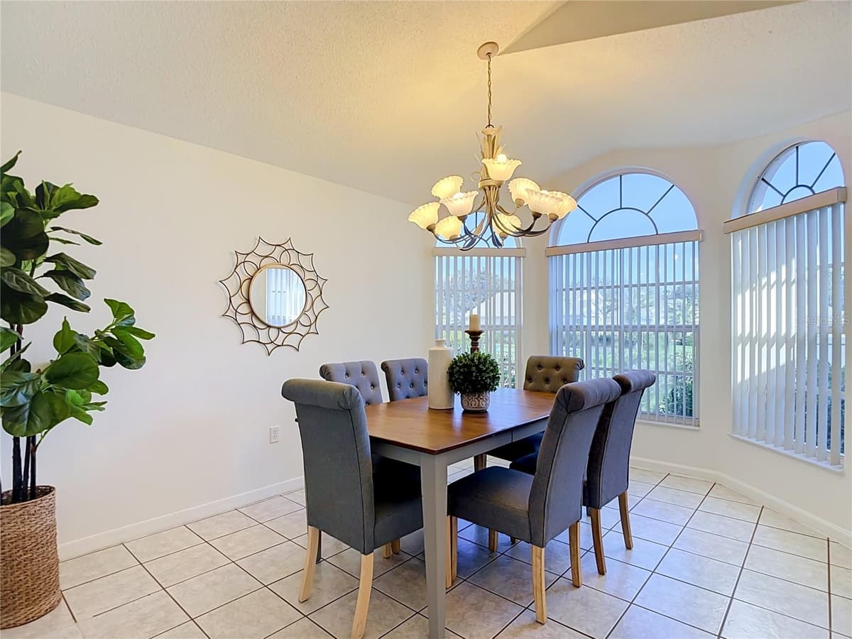 11368 LEEDS DRIVE — photo 13 of 35