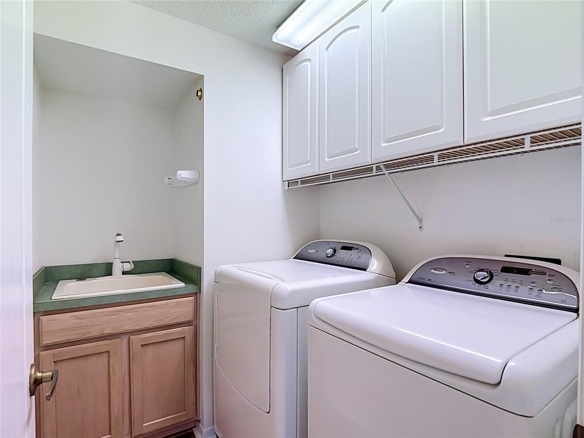 11368 LEEDS DRIVE — photo 23 of 35