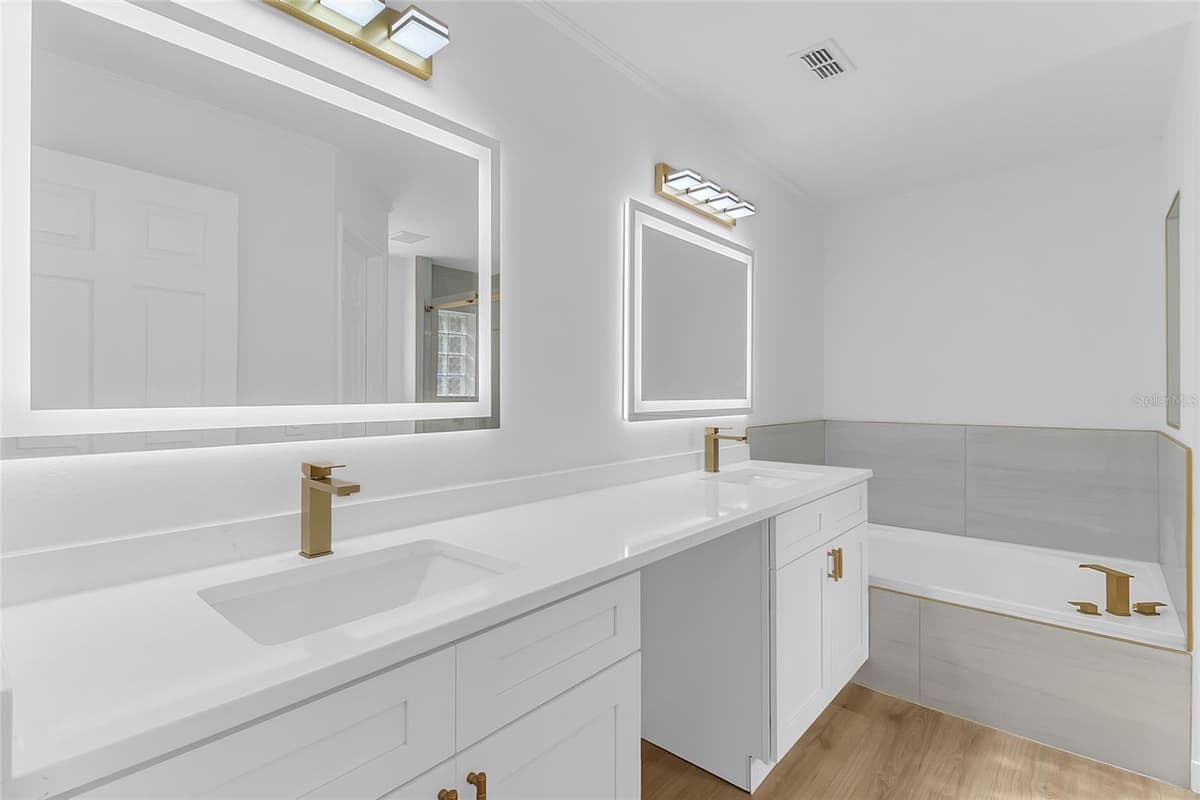 309 BAY STREET — photo 20 of 30