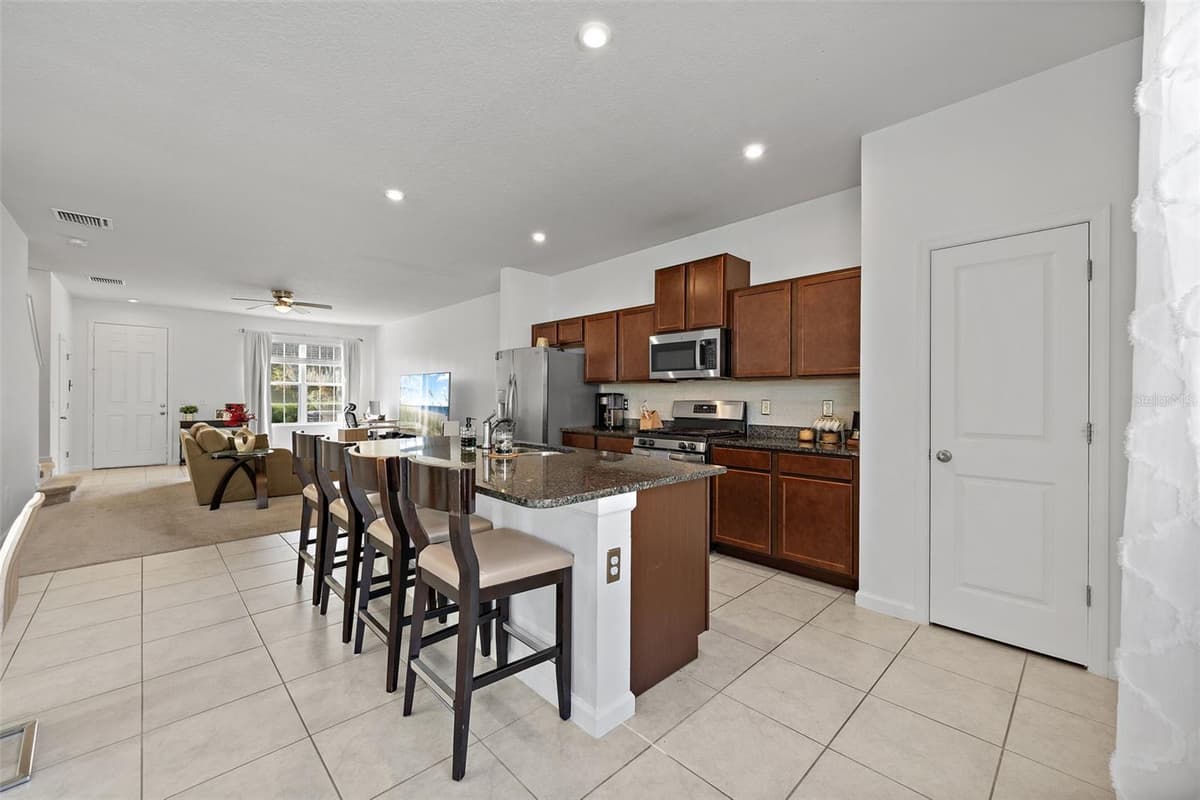 14929 PROMENADE PARKWAY — photo 8 of 34