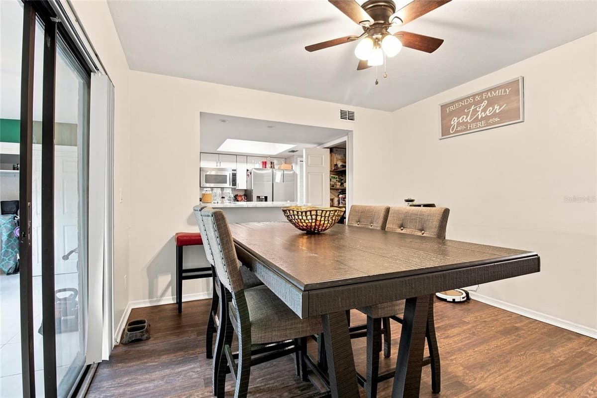 3039 ABBEY COURT — photo 5 of 28