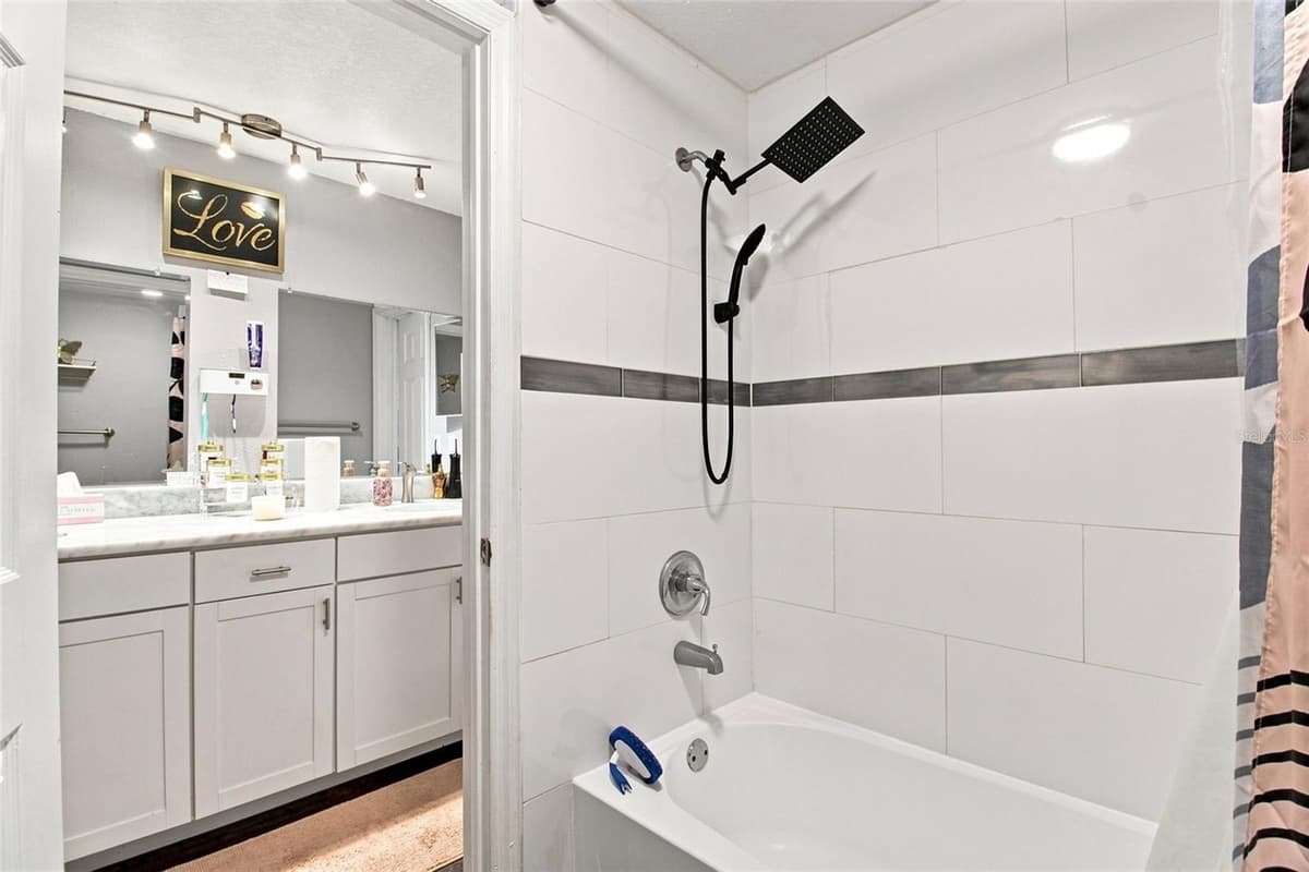 3039 ABBEY COURT — photo 19 of 28