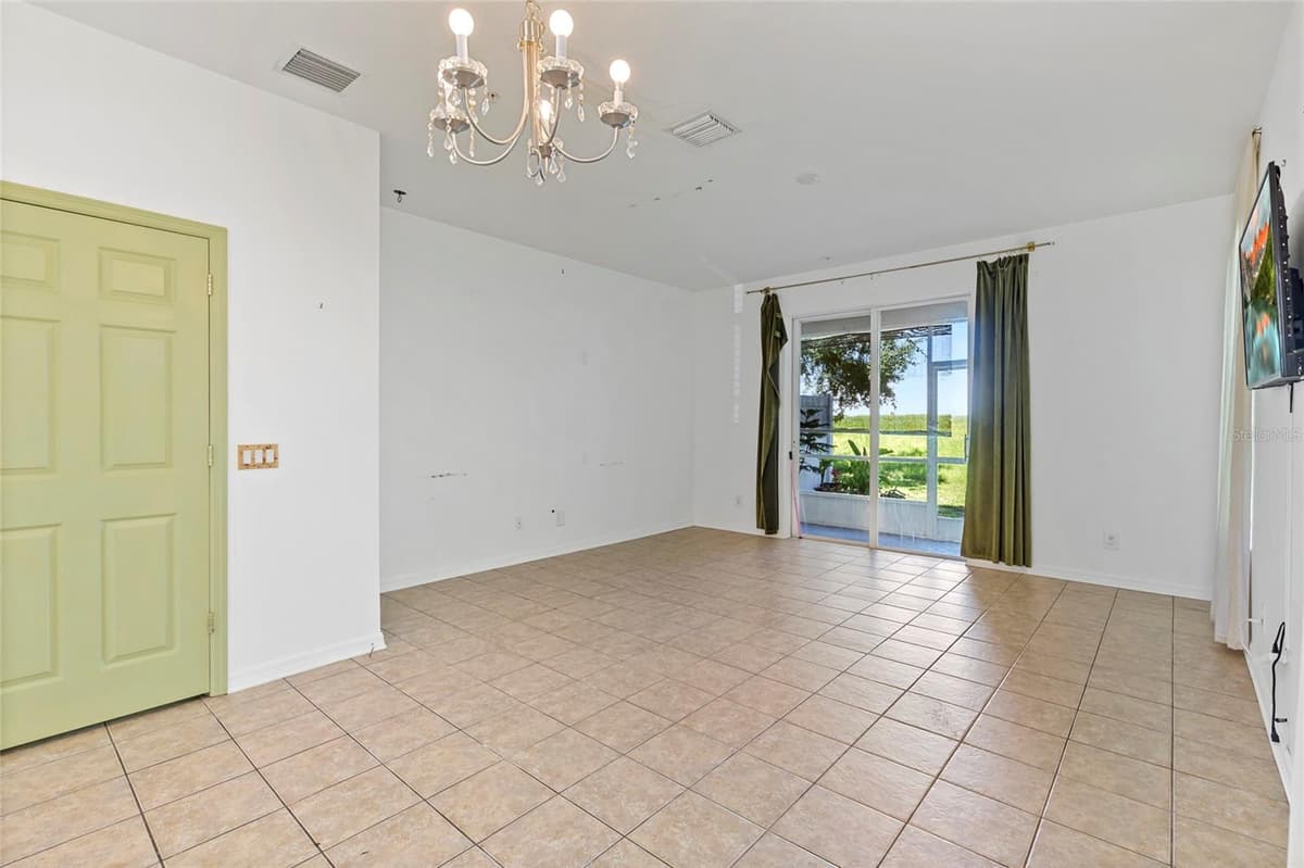 1170 GRANTHAM DRIVE — photo 13 of 41