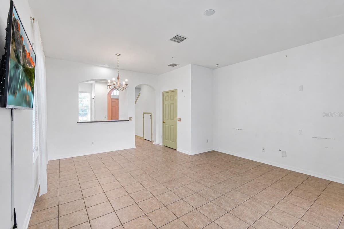 1170 GRANTHAM DRIVE — photo 14 of 41