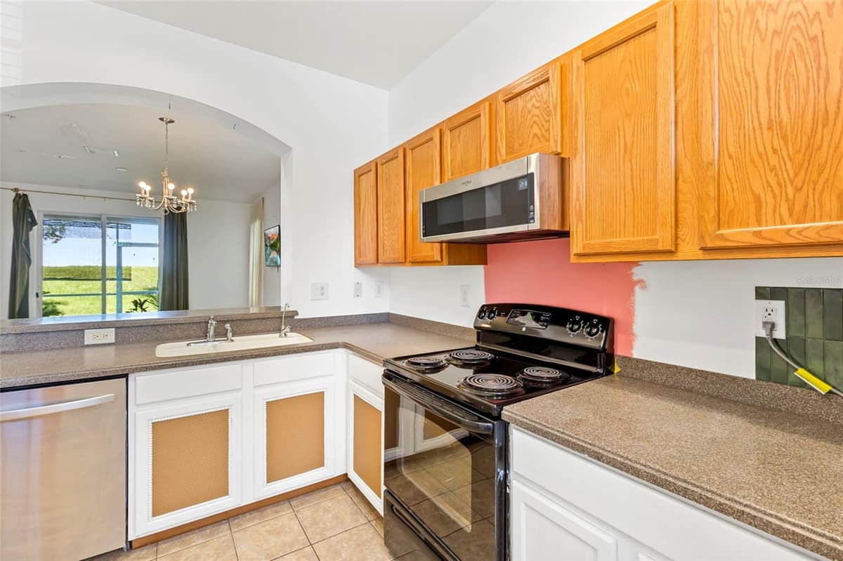 1170 GRANTHAM DRIVE — photo 11 of 41